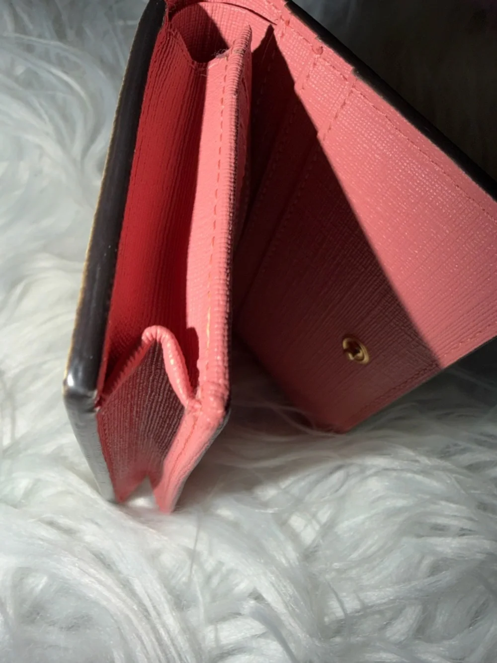 GUCCI GG SURPREME MONOGRAM FACE WALLET BEIGE/PINK - Picture 9 of 15